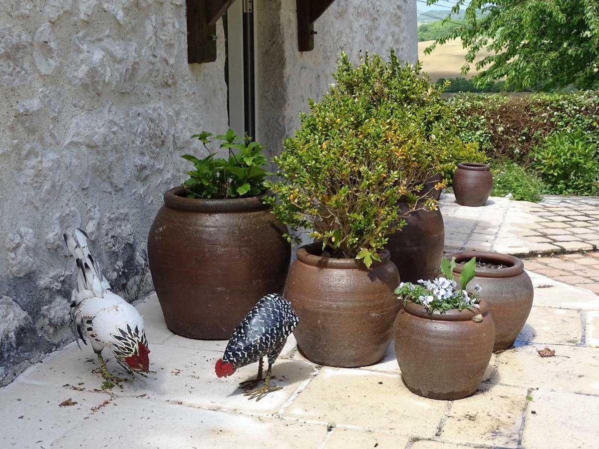 Bergerie Le Vieux Manoir Apartman Valeilles Kültér fotó